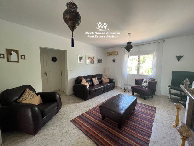 Image No.15-4 Bed Villa for sale