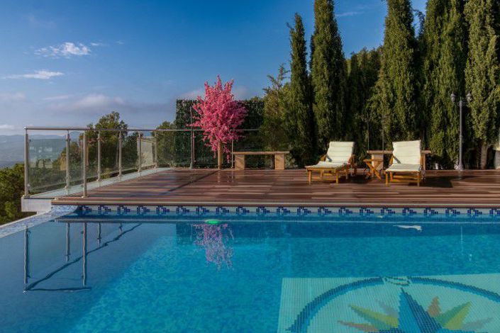 Image No.13-7 Bed Villa for sale