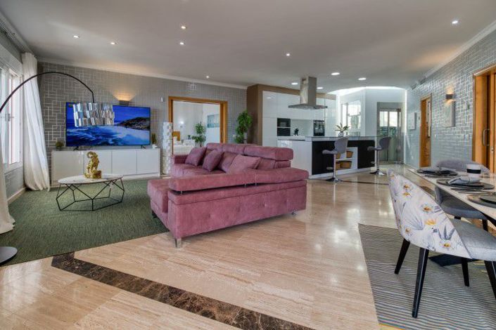 Image No.24-7 Bed Villa for sale