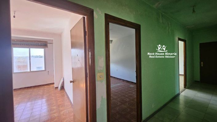 Image No.19-Maison de ville de 9 chambres à vendre à Chirivel