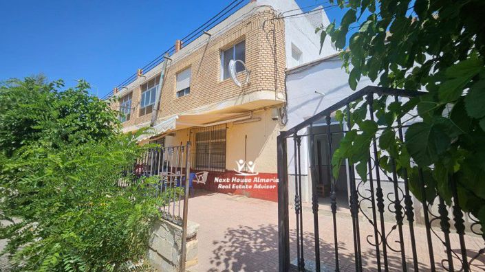 Image No.4-Maison de ville de 9 chambres à vendre à Chirivel