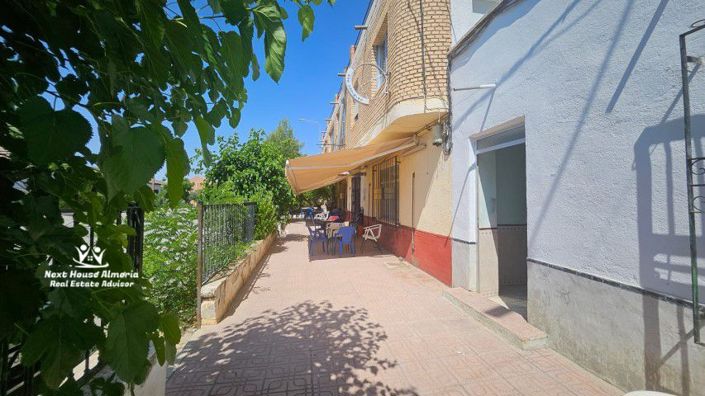 Image No.5-Maison de ville de 9 chambres à vendre à Chirivel