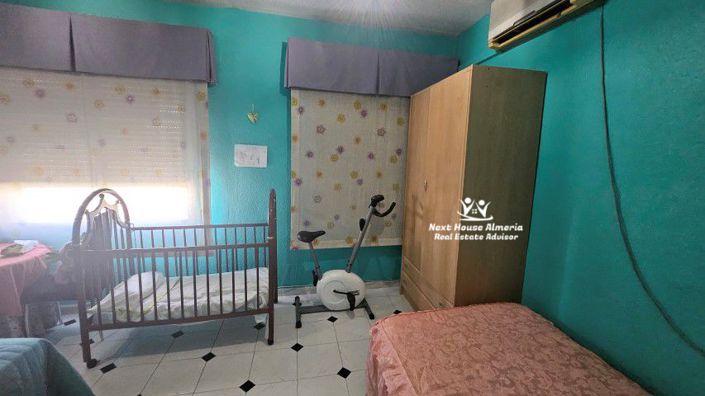 Image No.18-3 Bed Townhouse for sale