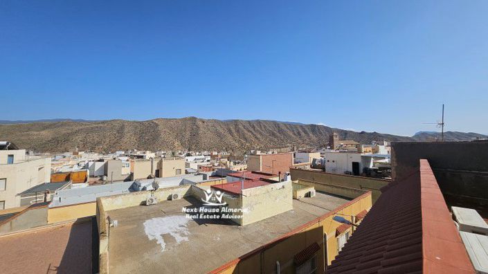 Image No.40-3 Bed Townhouse for sale