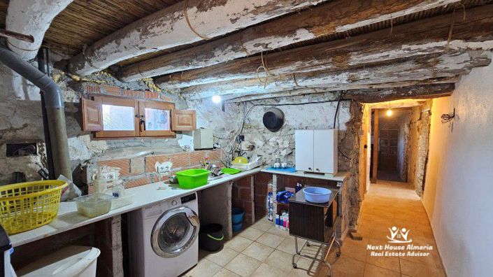 Image No.18-Maison de campagne de 6 chambres à vendre à Oria