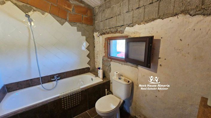 Image No.51-Maison de campagne de 6 chambres à vendre à Oria