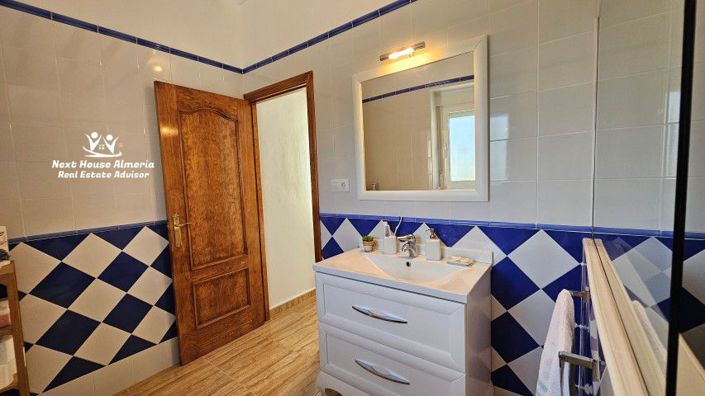 Image No.16-Maison de campagne de 8 chambres à vendre à Oria