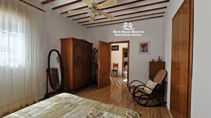 Image No.19-Maison de campagne de 8 chambres à vendre à Oria