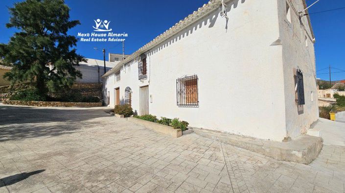 Image No.4-Maison de campagne de 8 chambres à vendre à Oria