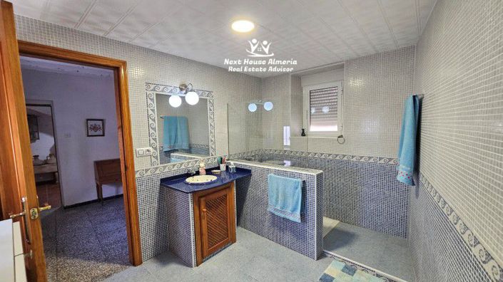 Image No.43-Maison de campagne de 8 chambres à vendre à Oria