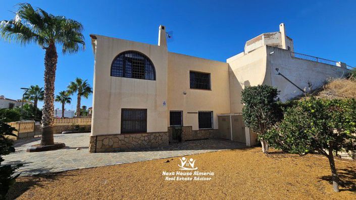 Image No.7-3 Bed Villa for sale