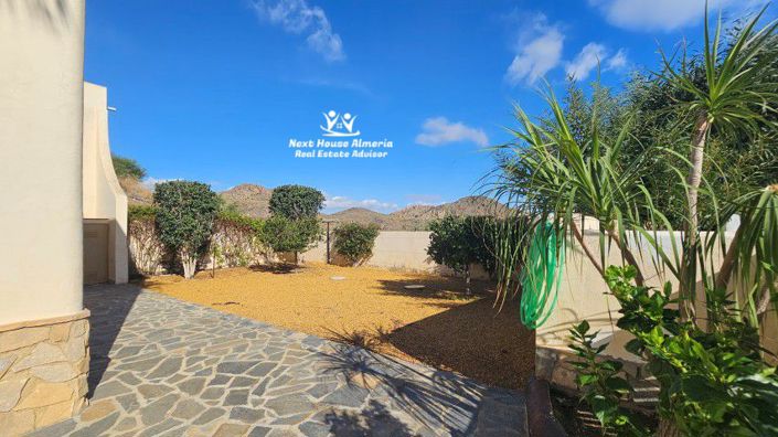 Image No.8-3 Bed Villa for sale