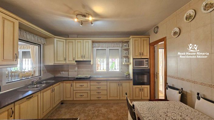 Image No.27-5 Bed Villa for sale