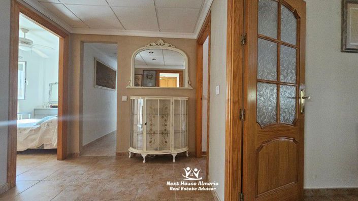 Image No.40-5 Bed Villa for sale