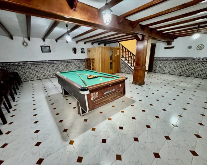 Image No.10-Propriété de 8 chambres à vendre à Castalla