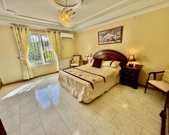 Image No.19-Propriété de 8 chambres à vendre à Castalla