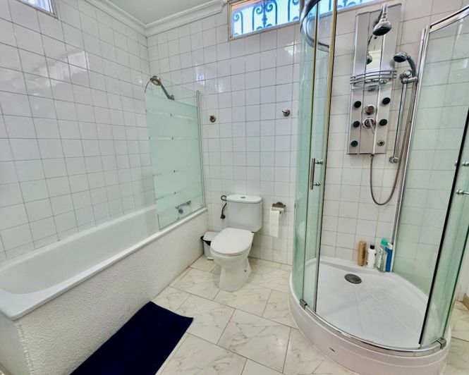 Image No.26-Propriété de 8 chambres à vendre à Castalla