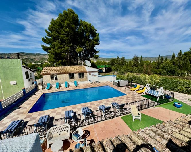 Image No.28-Propriété de 8 chambres à vendre à Castalla