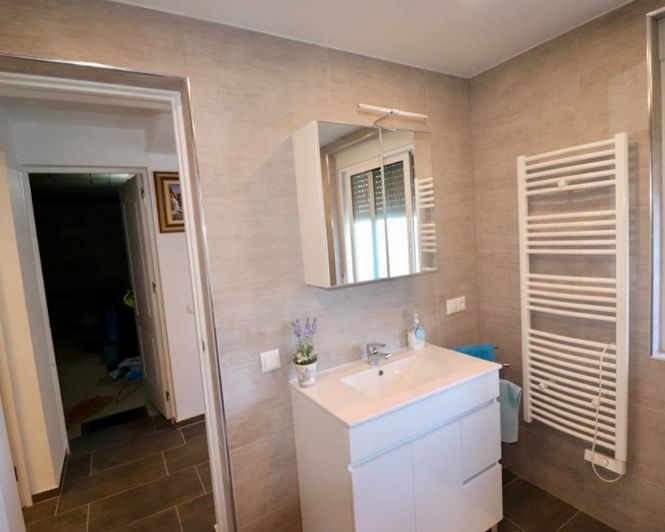 Image No.10-3 Bed Villa for sale