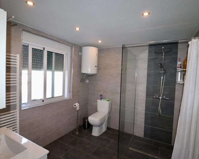 Image No.9-3 Bed Villa for sale