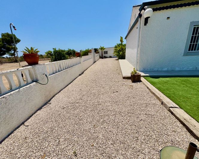 Image No.21-3 Bed Property for sale