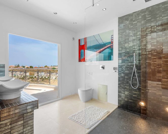 Image No.17-7 Bed Villa for sale