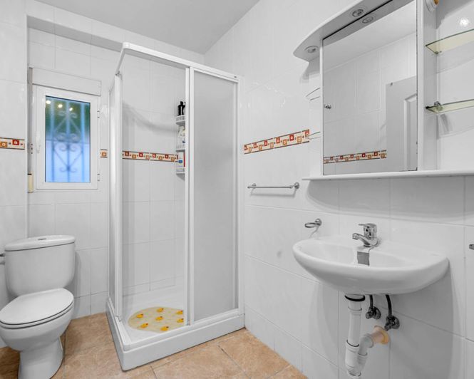 Image No.16-7 Bed Villa for sale