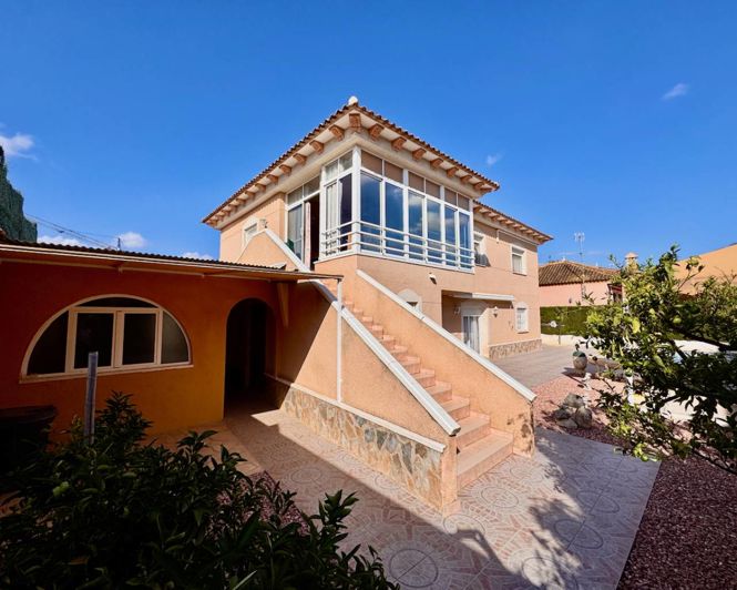 Image No.29-5 Bed Villa for sale