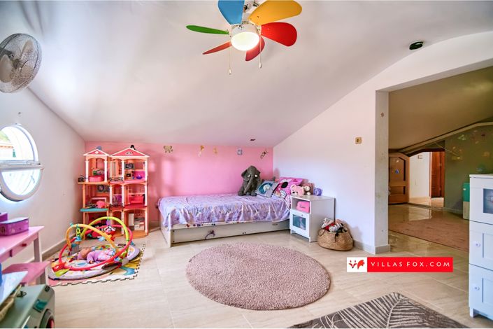 Image No.8-5 Bed Villa for sale