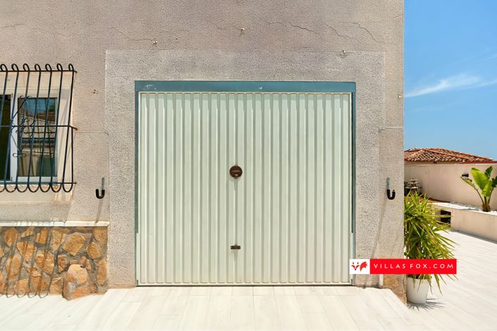 Image No.14-5 Bed Villa for sale