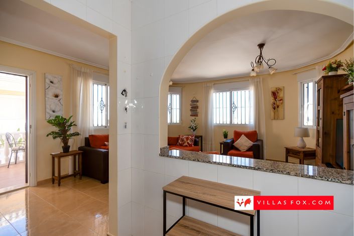 Image No.8-Villa de 4 chambres à vendre à San Miguel de Salinas