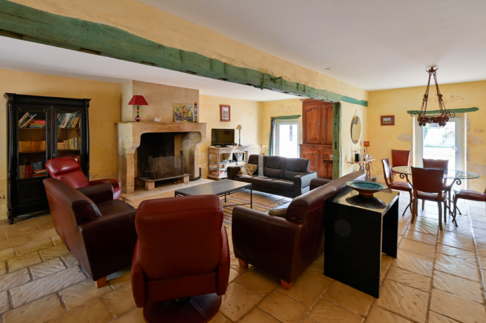 Image No.16-Propriété de 14 chambres à vendre à Bourges