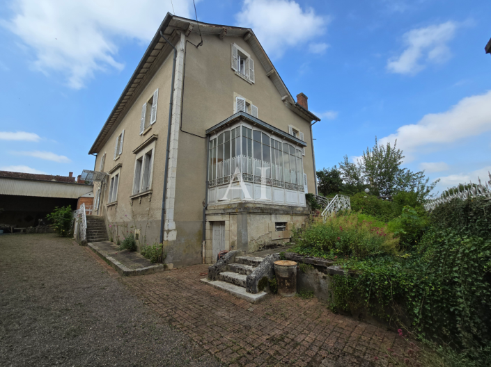 Image No.2-Maison de 7 chambres à vendre à Les Aix-d'Angillon