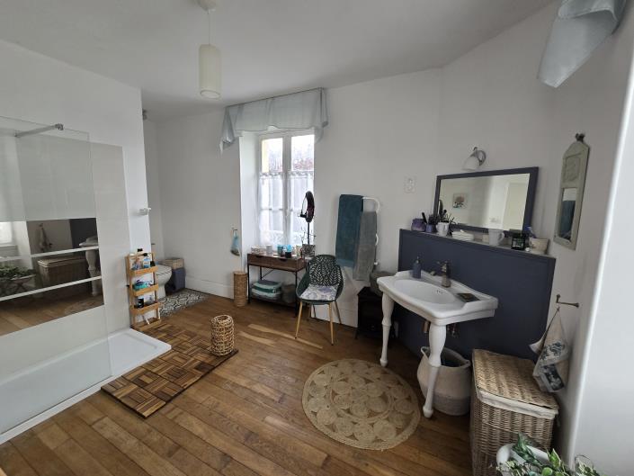 Image No.19-Maison de 7 chambres à vendre à Les Aix-d'Angillon