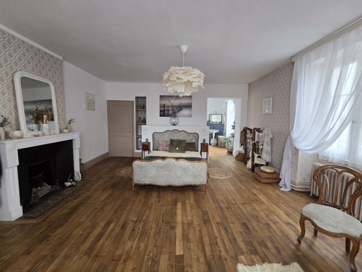 Image No.20-Maison de 7 chambres à vendre à Les Aix-d'Angillon