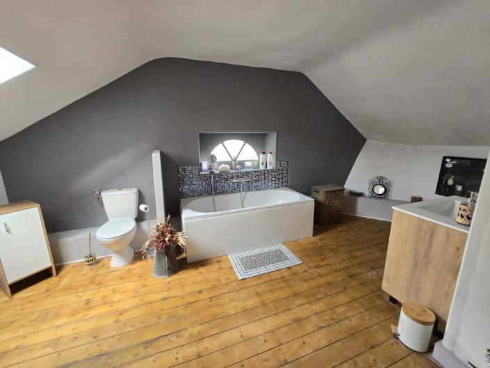 Image No.23-Maison de 7 chambres à vendre à Les Aix-d'Angillon