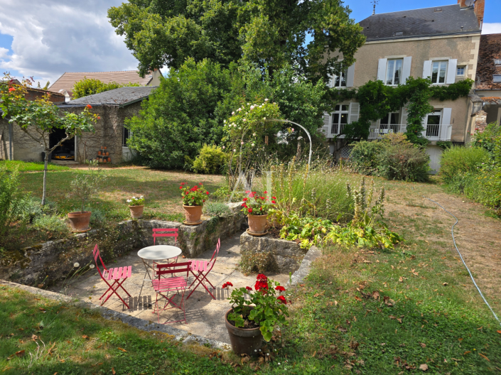 Image No.3-Maison de 6 chambres à vendre à Châteauneuf-sur-Cher