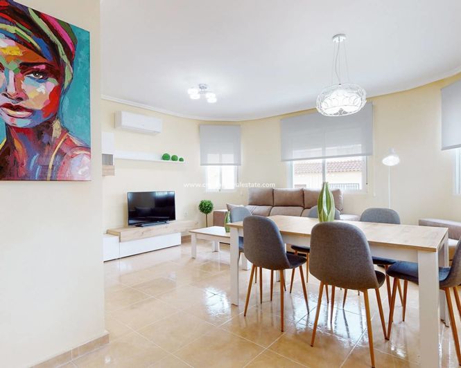 Image No.5-Propriété de 3 chambres à vendre à San Miguel de Salinas