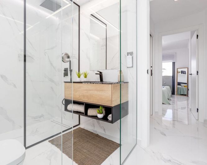 Image No.22-2 Bed Apartment for sale