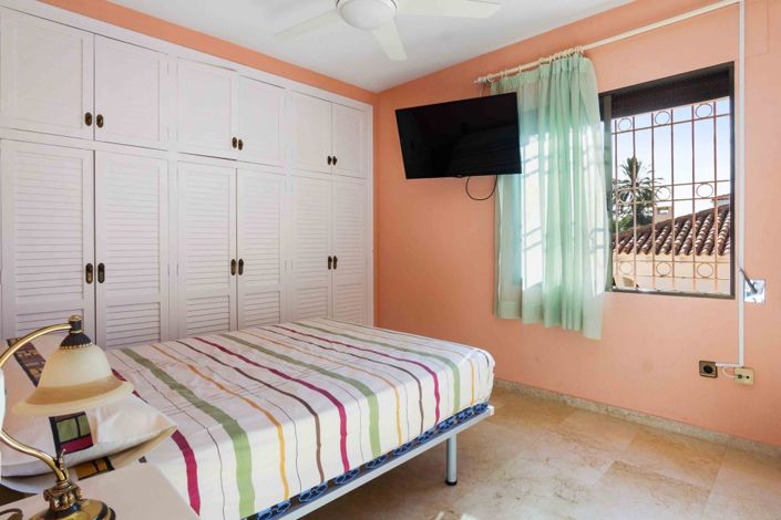 Image No.15-5 Bed Villa for sale