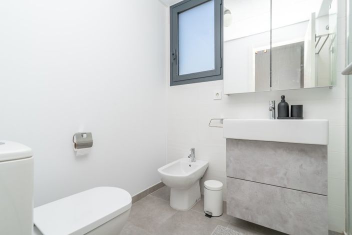 Image No.13-2 Bed Apartment for sale