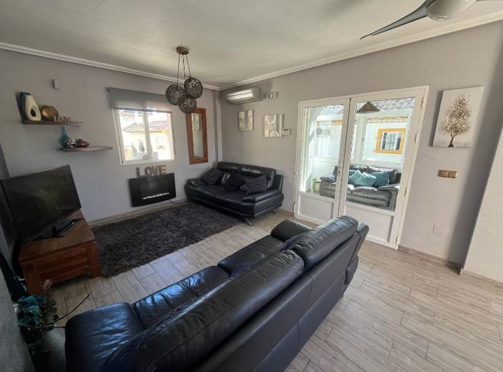 Image No.11-4 Bed Villa for sale