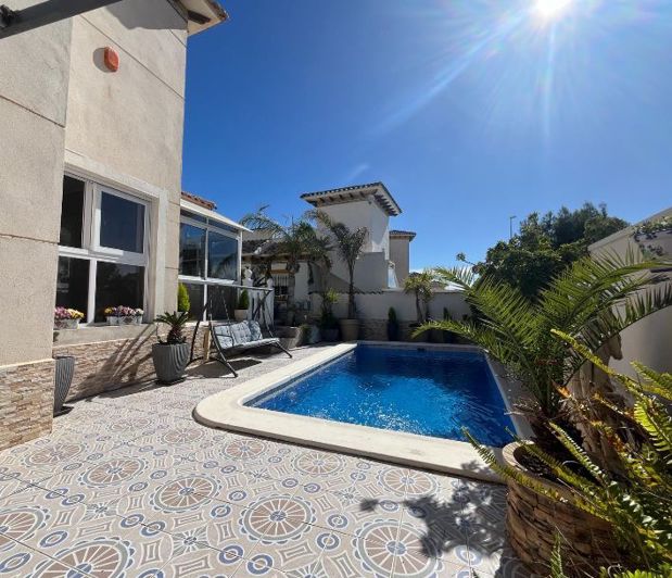 Image No.5-4 Bed Villa for sale