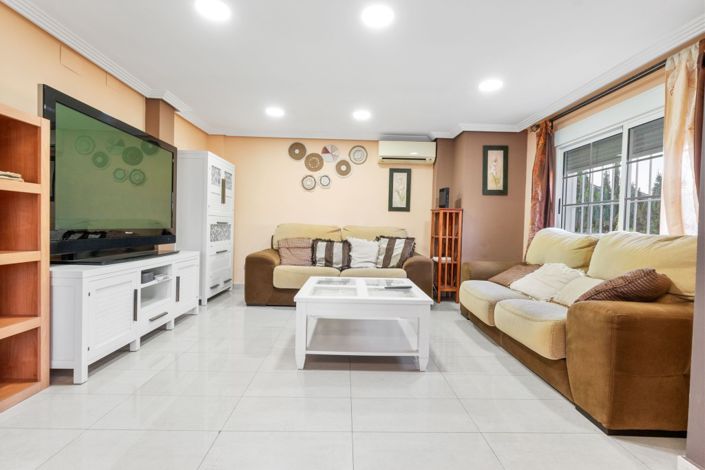 Image No.5-5 Bed Villa for sale