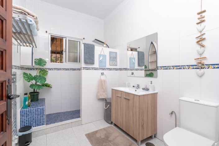 Image No.22-4 Bed Villa for sale