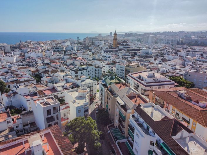 Image No.2-3 Bed Property for sale