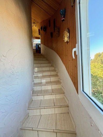 Image No.10-5 Bed Villa for sale