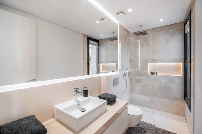 Image No.19-Villa de 6 chambres à vendre à Estepona