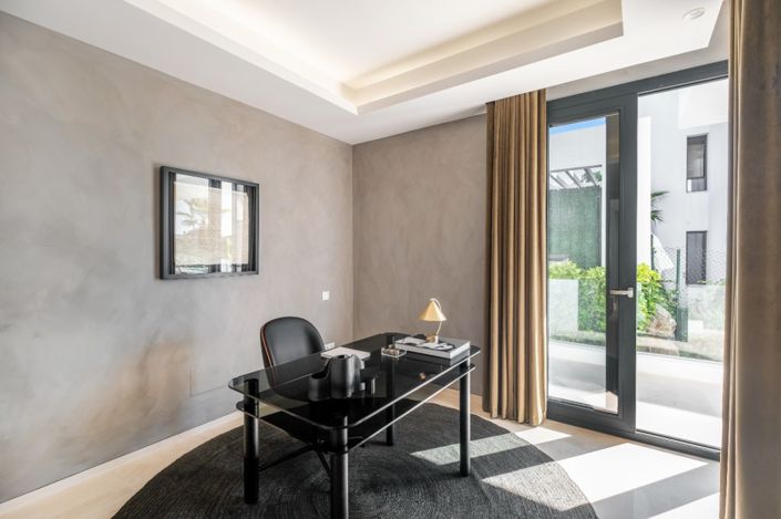 Image No.20-Villa de 6 chambres à vendre à Estepona