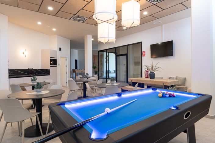 Image No.20-2 Bed Apartment for sale